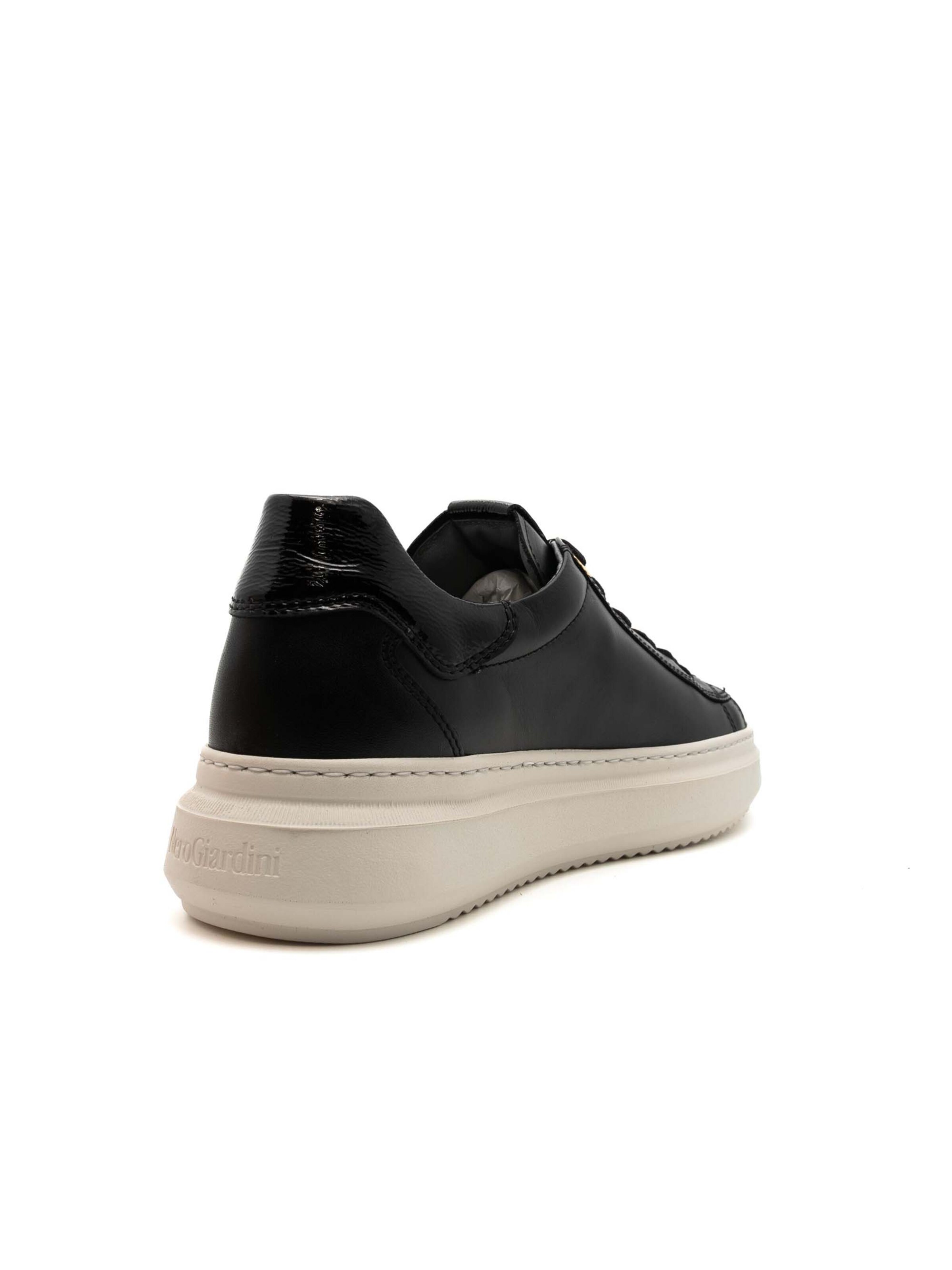 Nero Giardini Sneaker in Schwarz