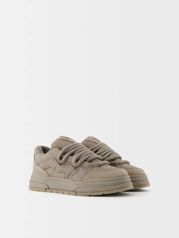 Baskets basses Bershka en gris