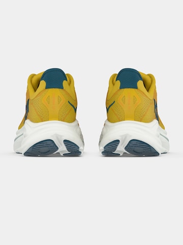 Chaussure de course 'CLIFTON 10' HOKA en jaune