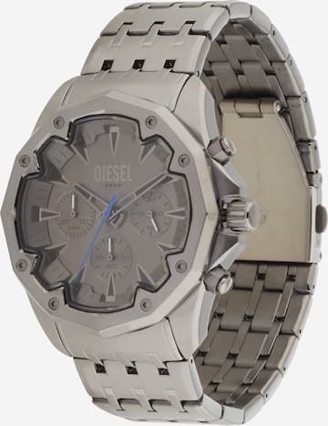 DIESEL Analoginen kello 'STINGER' värissä harmaa: etupuoli