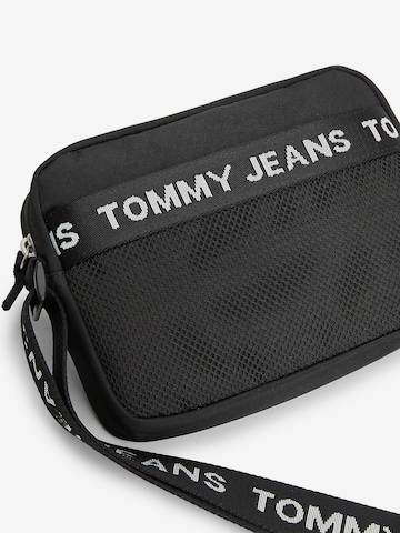 Tommy Jeans Чанта за през рамо тип преметка в черно