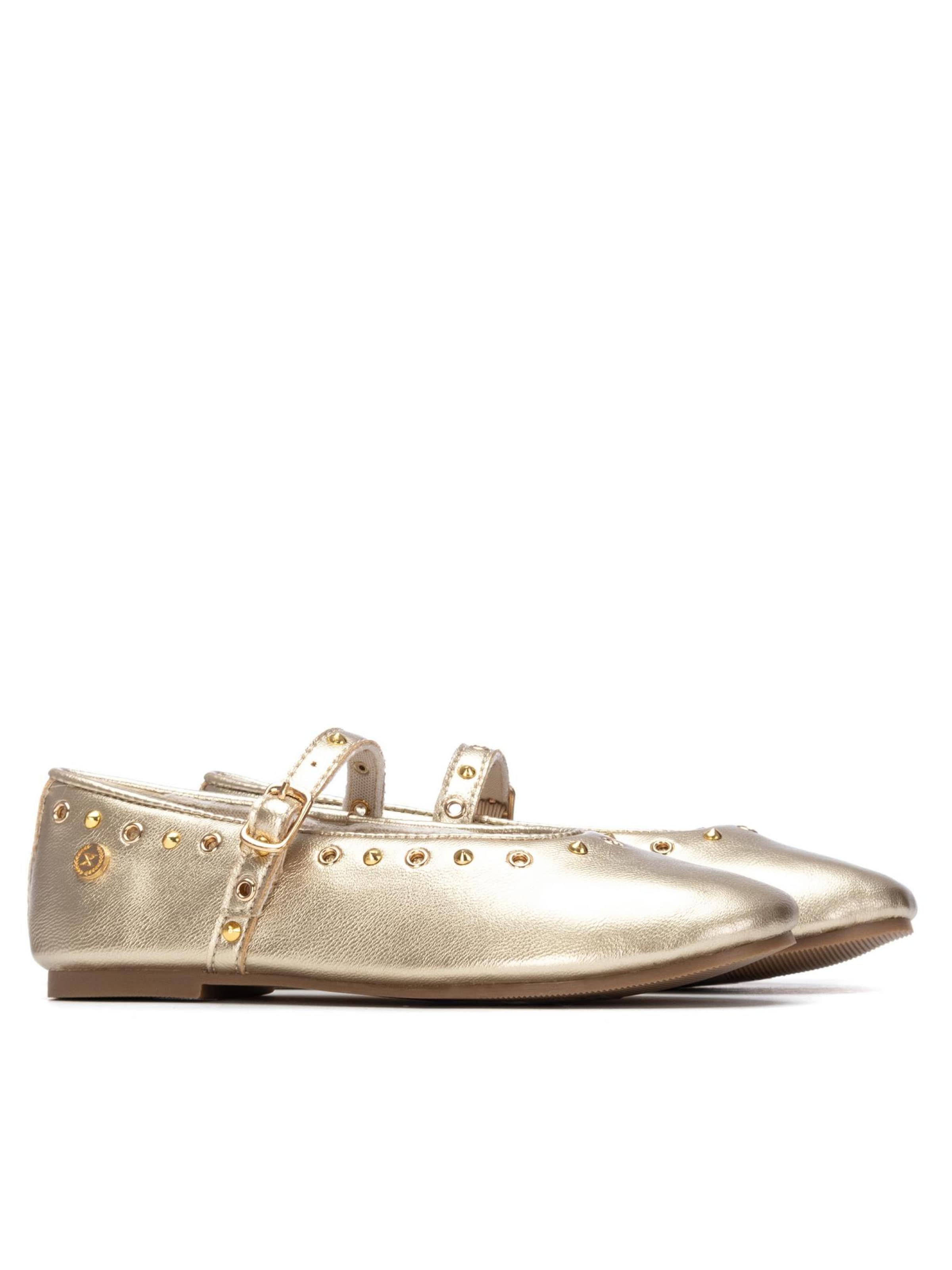 Xti Ballet Flats in Gold