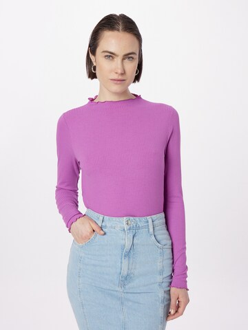 T-shirt 'NICCA' PIECES en violet : devant