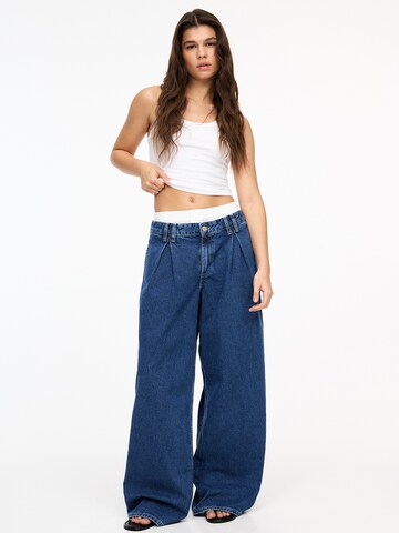 Pull&Bear Loose fit Pleated Jeans in Blue