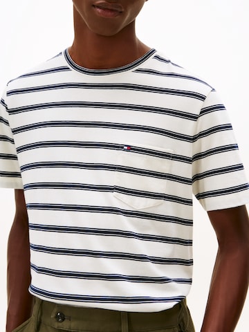 TOMMY HILFIGER Póló 'ESS' - fehér