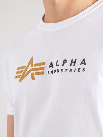 ALPHA INDUSTRIES Футболка в Белый