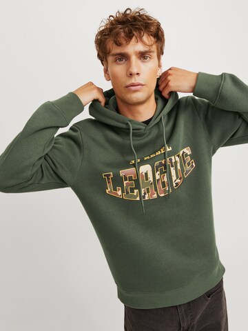 JJ Rebel - Sudadera 'JREBHAMILTON' en verde