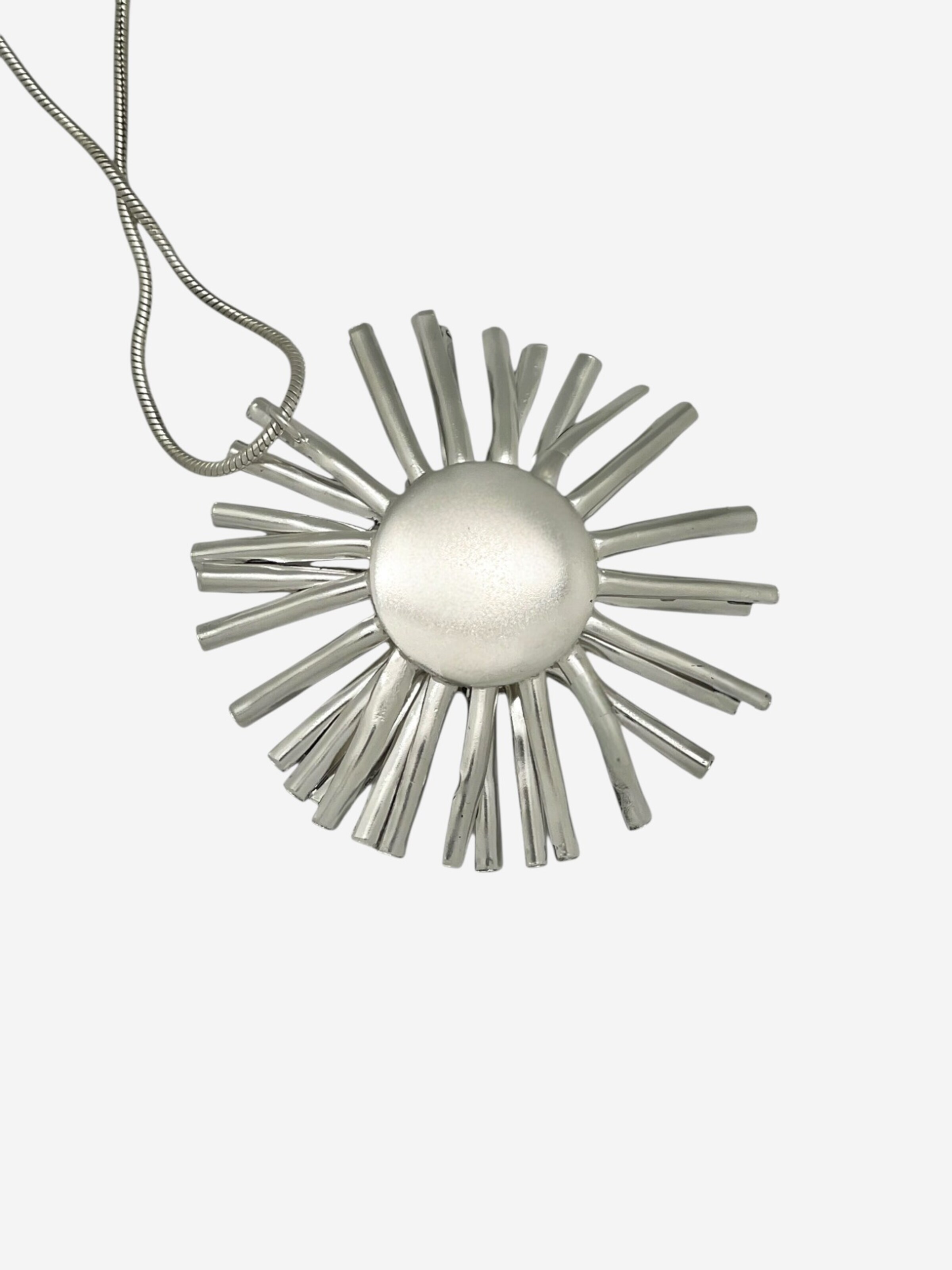 Gloria Mago - Cadena 'Sunflower pendant necklace, silver, 10µ brass' en plata