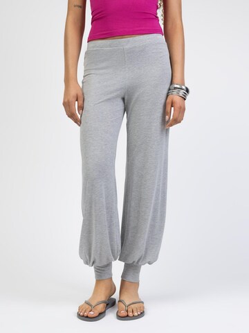 BROKE + SCHÖN Loose fit Pants 'Lockere Pumphose' in Grey