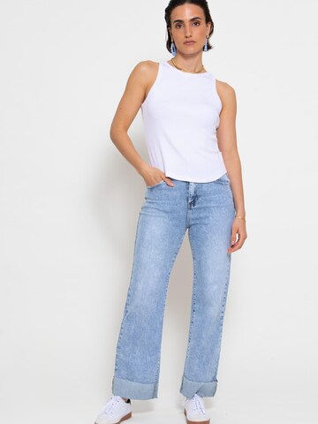 SASSYCLASSY Top in White