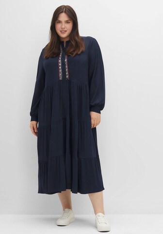 Robe SHEEGO en bleu : devant