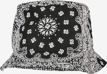 Bonnet Flexfit en noir : devant