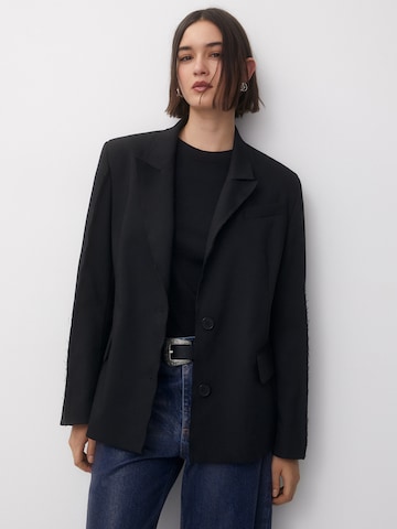 Pull&Bear Blazer in Black: front