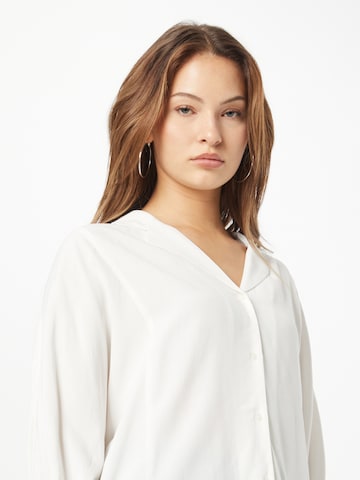 UNITED COLORS OF BENETTON Blouse in Wit