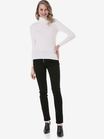 CIPO & BAXX Rollkragenpullover P227 in Weiß