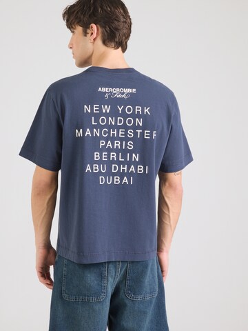 Abercrombie & Fitch Majica 'CITIES' | modra barva: sprednja stran