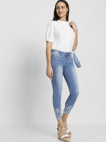 bonprix Skinny Jeans in Blau