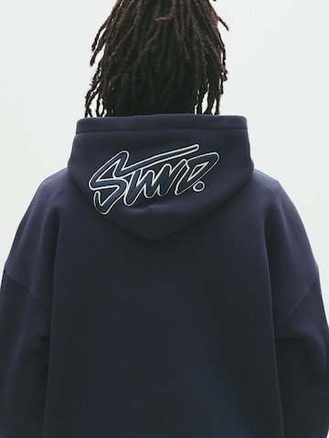 Sweat-shirt 'STWD' Pull&Bear en bleu