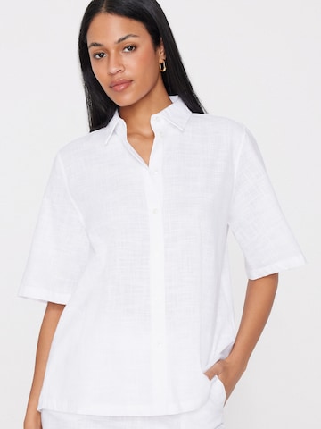Tezenis Blouse in White: front