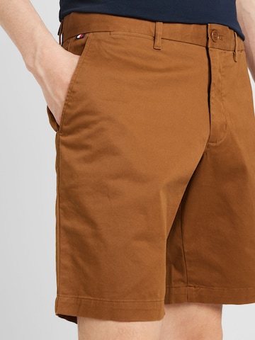Regular Pantalon chino 'BROOKLYN 1985' TOMMY HILFIGER en marron