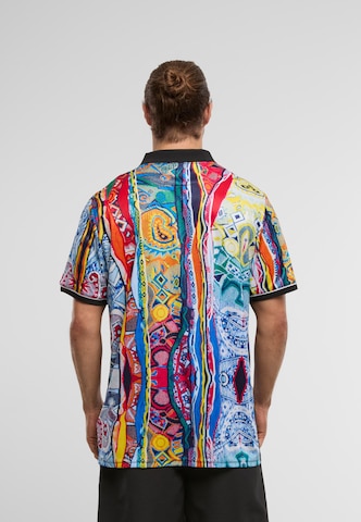 Maglietta di Carlo Colucci in colori misti