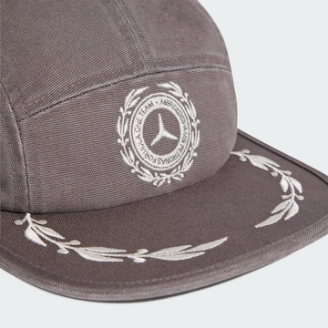 Casquette de sport 'Mercedes - AMG Petronas Formula 1' ADIDAS PERFORMANCE en gris
