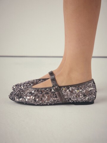 Next Балетки с ремешком 'Forever Comfort' в Серый