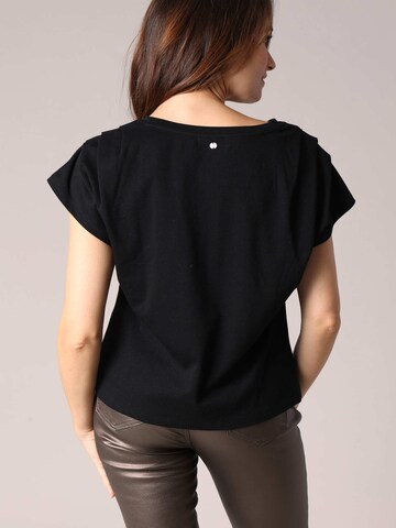 T-shirt 'TARYNA' Deeluxe en noir