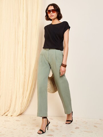 Tunica di Friends Like These in nero: frontale