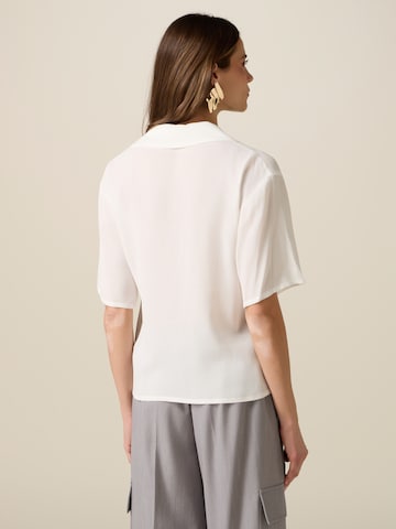 oltre - Blusa en blanco