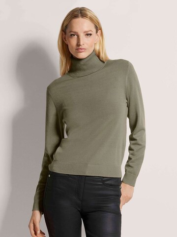 MADELEINE Sweater in Green: front