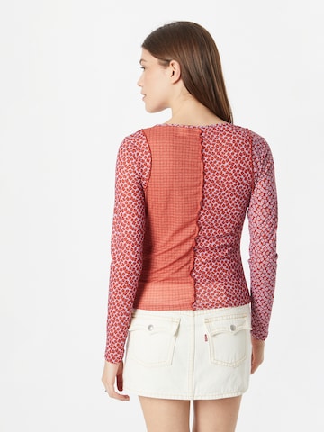 T-shirt 'Pieced Secondskin' LEVI'S ® en rouge