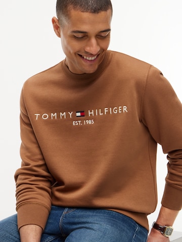 TOMMY HILFIGER Свитшот в Коричневый