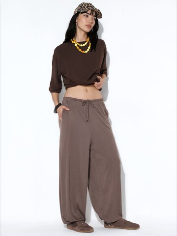 Tapered Pantaloni de la Busem pe maro