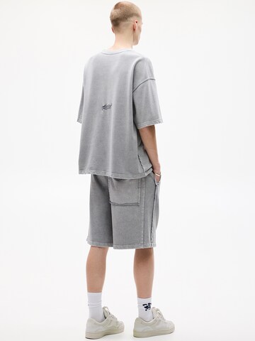Pull&Bear T-Shirt in Grau