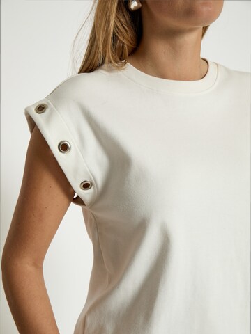 minus - Camiseta 'Stefi' en blanco