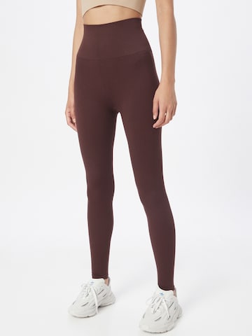 Comfort Studio by Catwalk Junkie Skinny Leggings i brun: forside