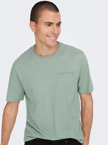 Tricou 'Roy' de la Only & Sons pe verde