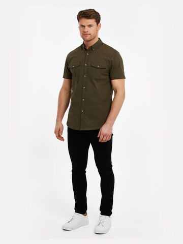 Coupe regular Chemise 'Furore' Threadbare en vert