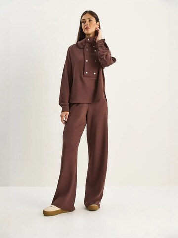 Bianco Lucci - Calças de fato em castanho