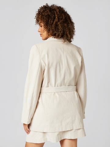 Blazer 'Jessica' A LOT LESS en blanc