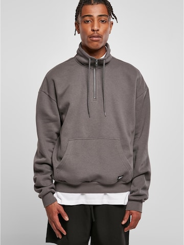 Urban Classics Sweatshirt in Grey: front