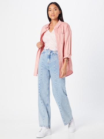 NEW LOOK Shirt 'MARBLE' in Roze