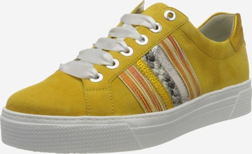 SEMLER Sneakers in Yellow: front