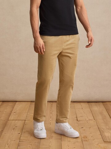 Regular Pantalon 'Felix' DAN FOX APPAREL en beige : devant