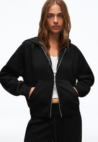 Bershka Collegetakki värissä musta: etupuoli