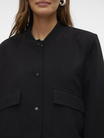 Giacca di mezza stagione 'VMAmala' di VERO MODA in nero