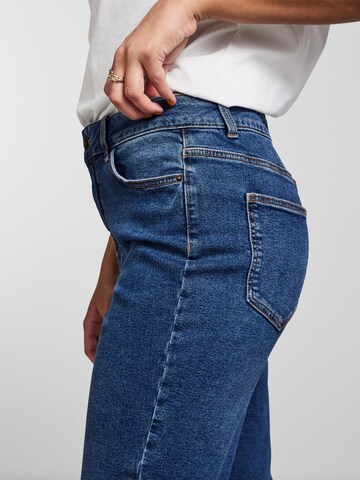 regular Jeans 'Luna' di PIECES in blu