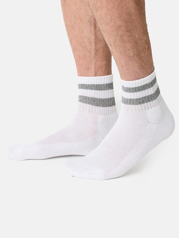 Nur Der Socken in Weiß