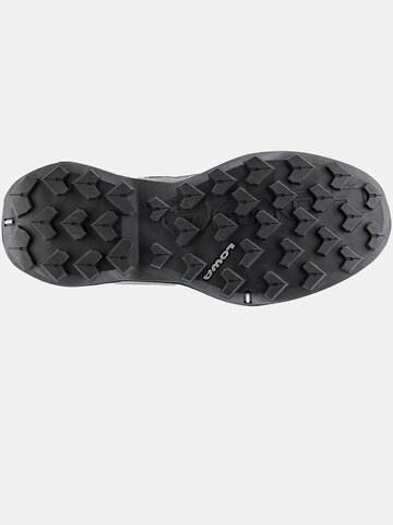 LOWA Boots 'Maddox Pro' in Black